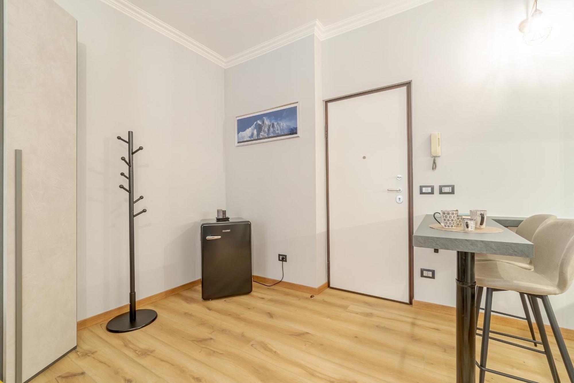 Mm Pozzo Strada Mini Subway Studio Турин Экстерьер фото